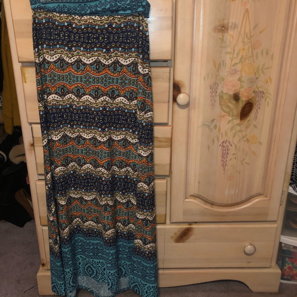 NEW! NEVER WORN! Maxi skirt